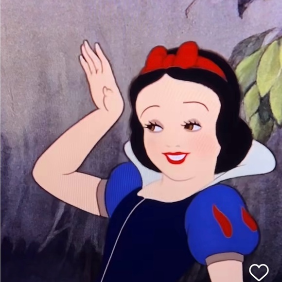 🤩🥳Disney Snow White Costume sz 4 runs bigger and head band included 🤩 Wow! - Picture 2 of 7